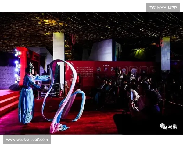 北京主场啦啦队中场表演，融合京剧元素获好评